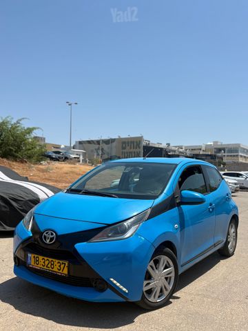 טויוטה אייגו