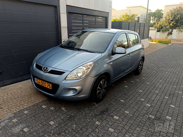 יונדאי i20