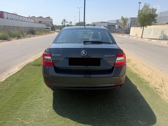 סקודה אוקטביה