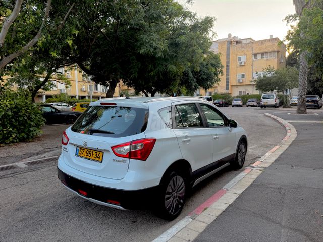 סוזוקי קרוסאובר