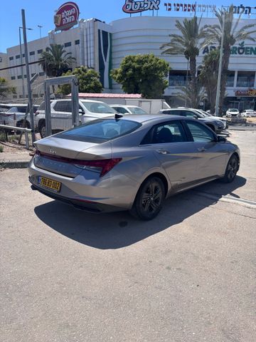יונדאי אלנטרה