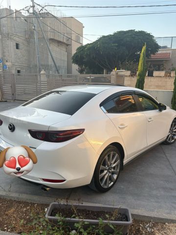 מאזדה 3