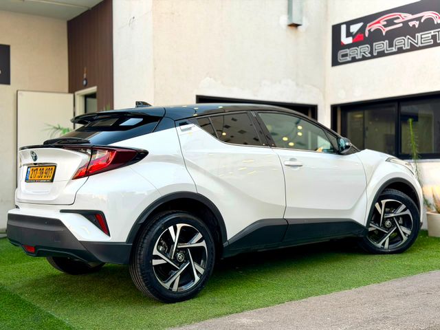 טויוטה C-HR