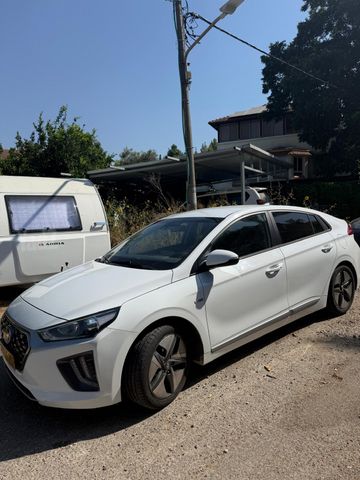 יונדאי איוניק