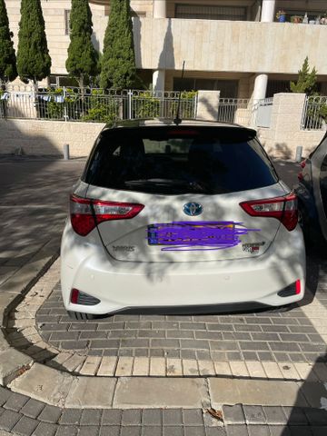 טויוטה יאריס