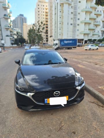 מודעת רכב מאזדה 3