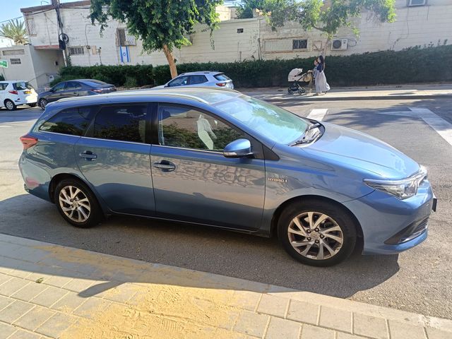 מודעת רכב טויוטה אוריס