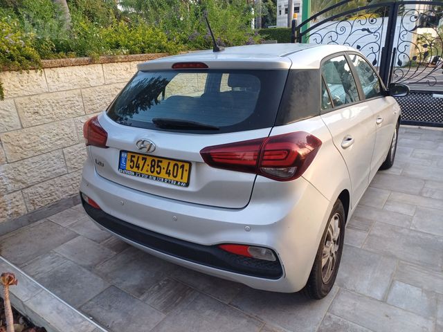 מודעת רכב יונדאי i20