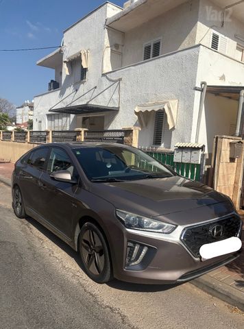 יונדאי איוניק