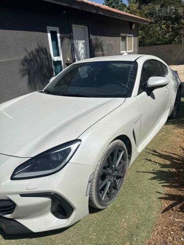 סובארו BRZ