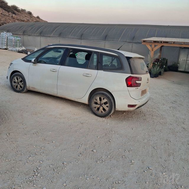 מודעת רכב סיטרואן C4 פיקאסו