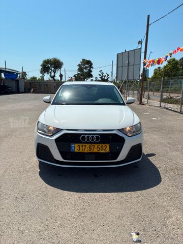 מודעת רכב אאודי A1