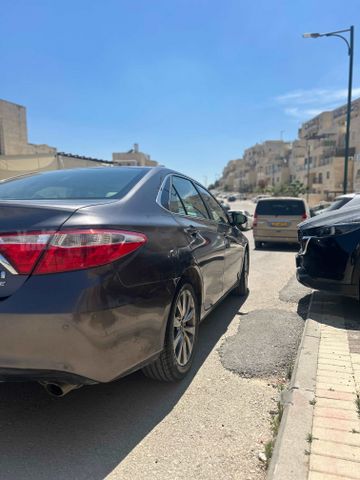 טויוטה קאמרי