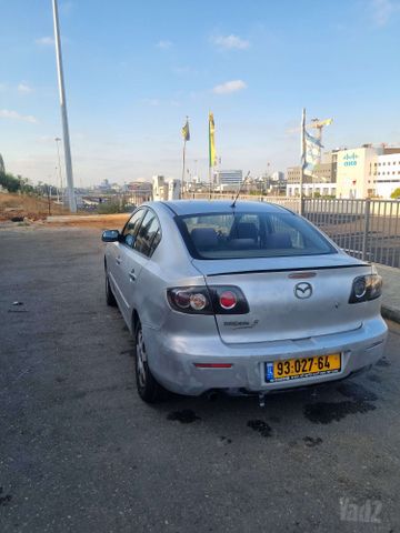 מודעת רכב מאזדה 3