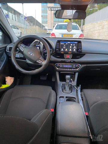 יונדאי i30
