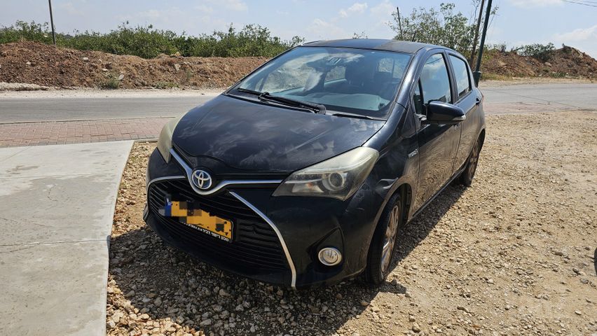 טויוטה יאריס