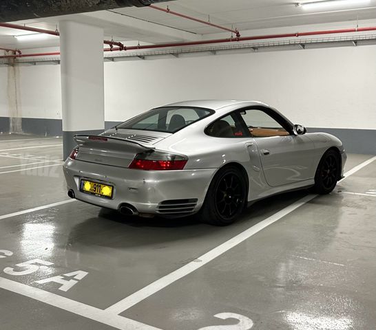 מודעת רכב פורשה 911