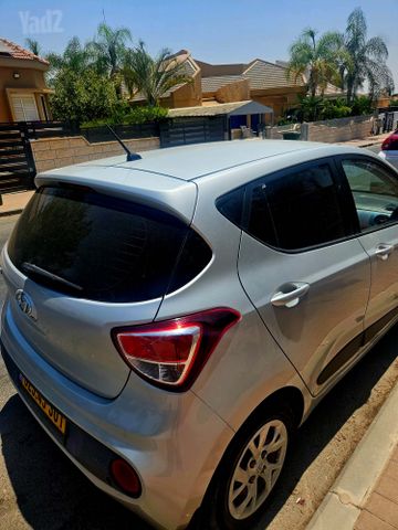 יונדאי i10