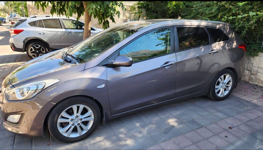 יונדאי i30