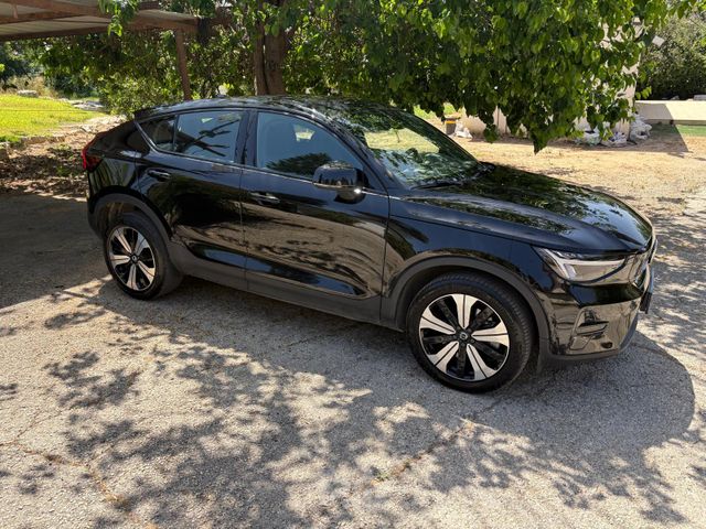 וולוו C40