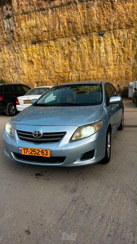 טויוטה קורולה