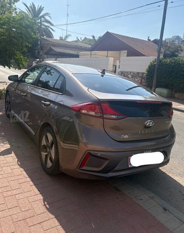 יונדאי איוניק