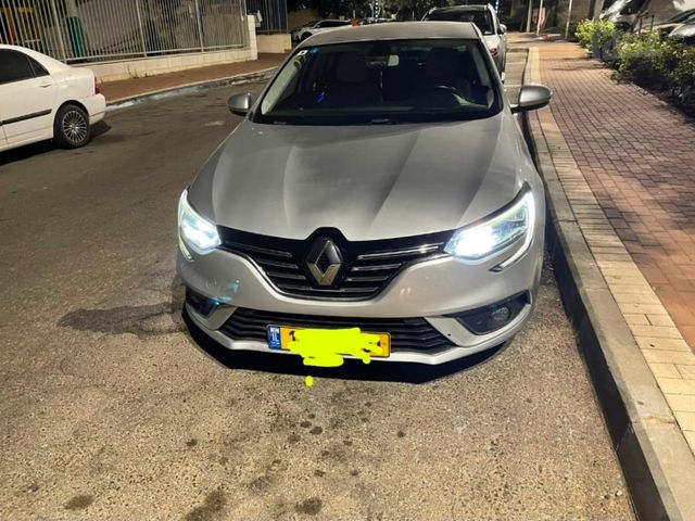 מגאן Intense אוט׳ דיזל 1.5 (110 כ״ס)
