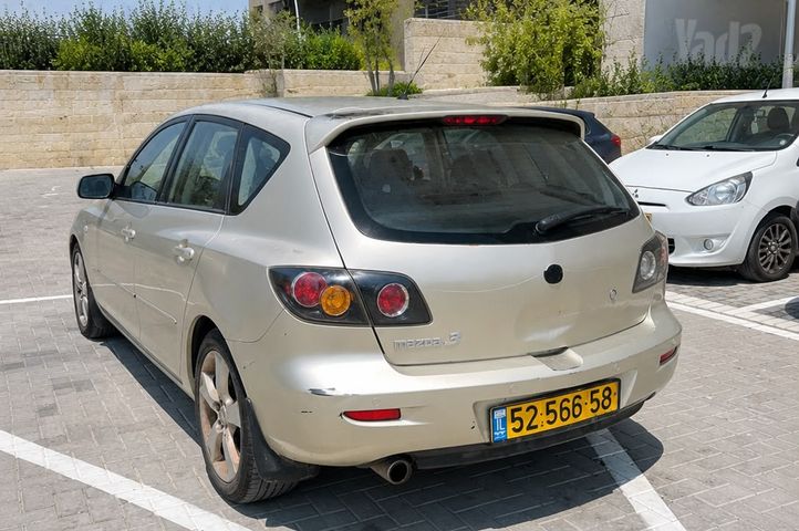 מודעת רכב מאזדה 3