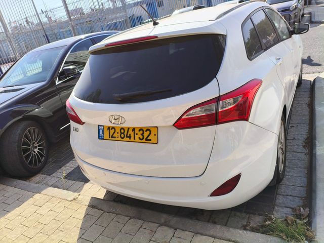 יונדאי i30
