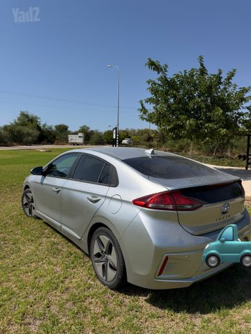 יונדאי איוניק