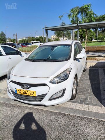 יונדאי i30