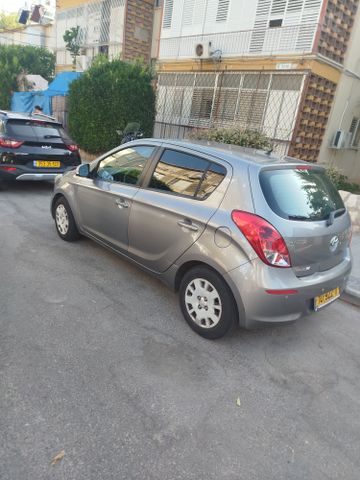 יונדאי i20