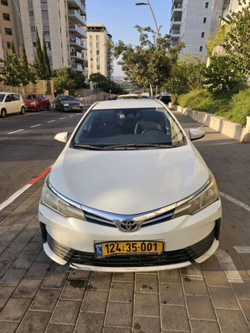 טויוטה קורולה