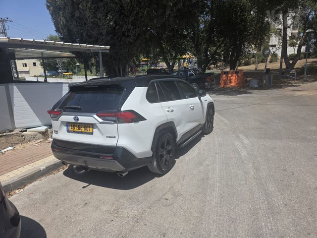 טויוטה C-HR