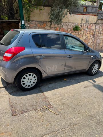 יונדאי i20
