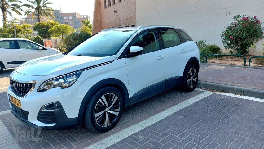 פיג'ו 3008