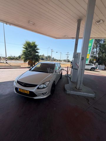 יונדאי i30