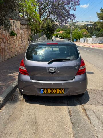 יונדאי i20