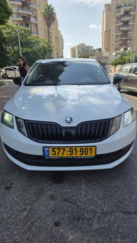 סקודה אוקטביה