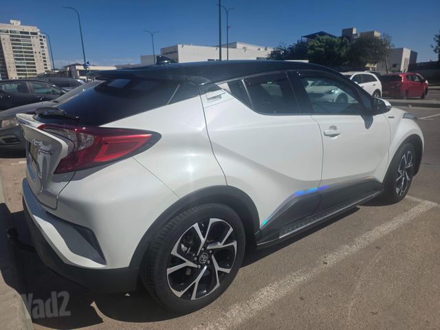 טויוטה C-HR