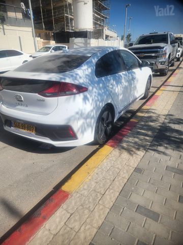 יונדאי איוניק