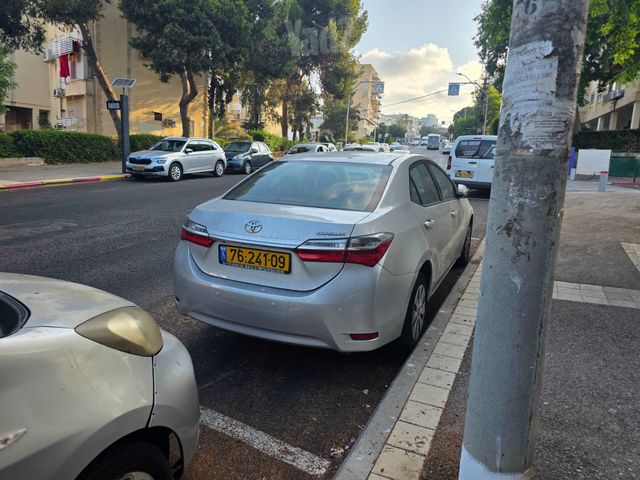 מודעת רכב טויוטה קורולה