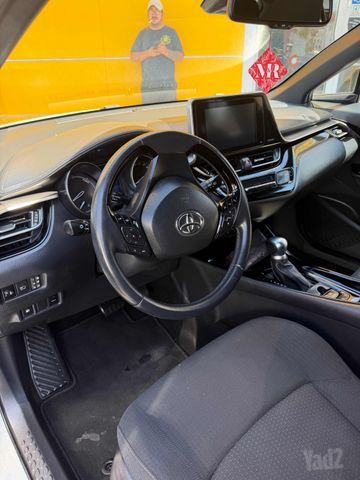 טויוטה C-HR