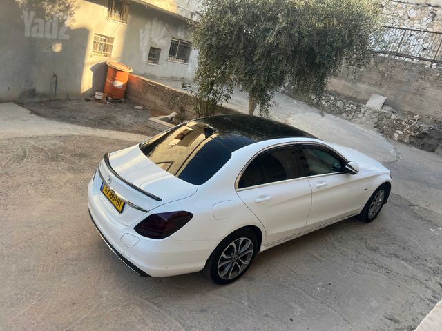 מרצדס-בנץ C-class
