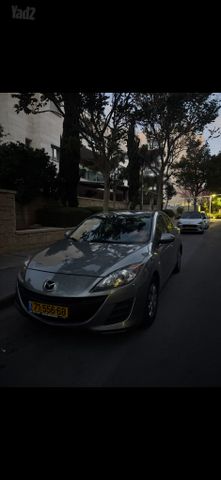 מודעת רכב מאזדה 3