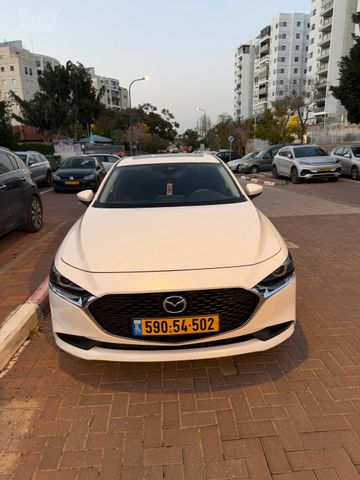 מאזדה 3