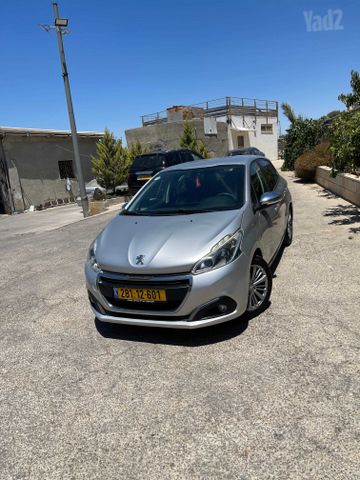 פיג'ו 208