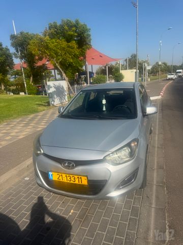 מודעת רכב יונדאי i20