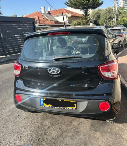 יונדאי i10