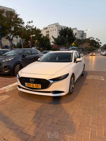 מאזדה 3